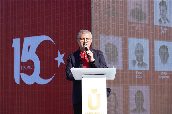 15 Temmuz Demokrasi ve Milli Birlik Günü sergisi Üsküdar Sahili’nde açıldı 