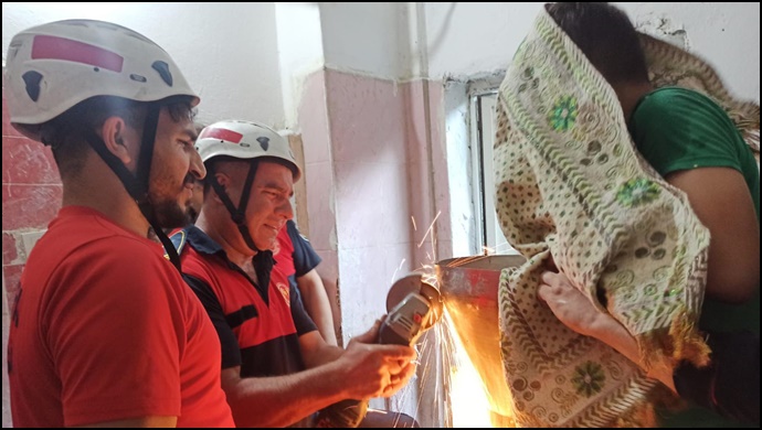 Şanlıurfa'da pide fırınında çalışan çocuk elini hamur makinesine kaptırdı