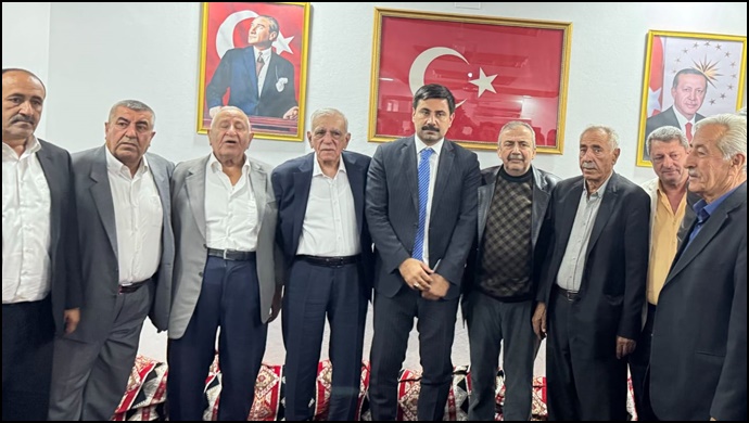 Sırrı Süreyya Önder ve Ahmet Türk, Yıldız ve Şenyaşar aileleri arasındaki husumeti sonlandırmak için devrede