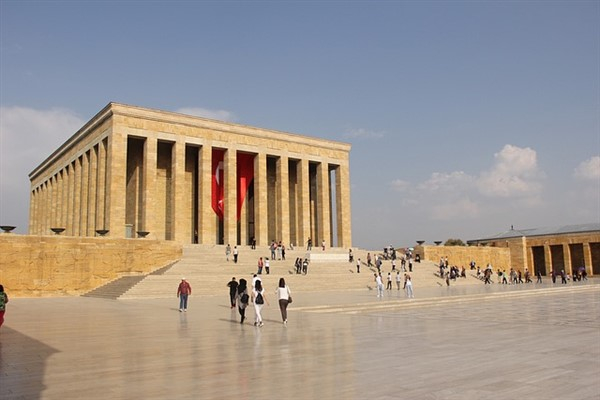 Bakan Yumaklı, Anıtkabir'deki törene katıldı