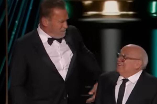 Cumhuriyetçi Arnold Schwarzenegger, Kamala Harris'i destekliyor