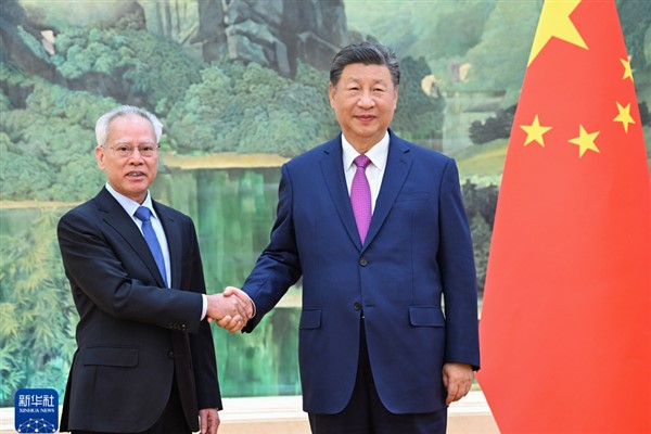 Xi Jinping, Macao yeni İdari Amiri Sam Hou Fai'yi kabul etti
