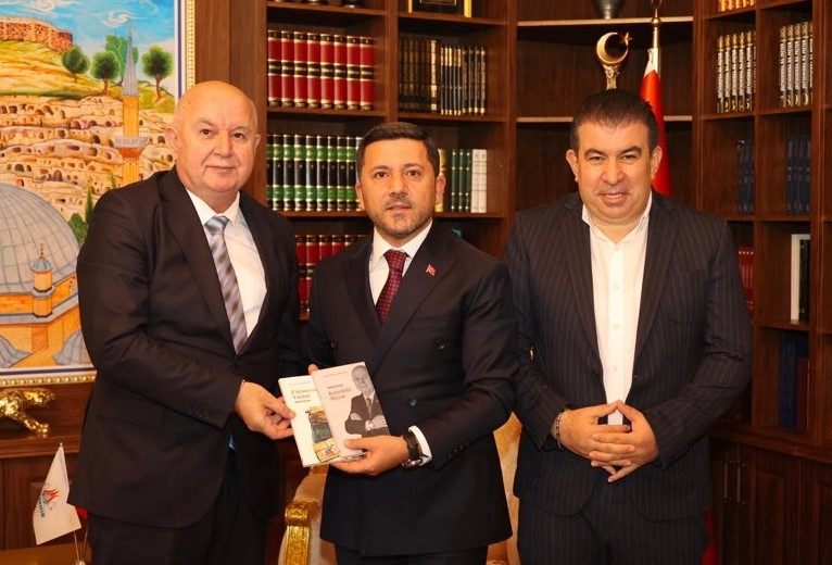Kocaeli’den Nevşehir Belediye Başkanı Rasim Arı’ya Tebrik Ziyareti
