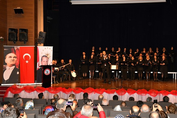 Kırşehir'de Öğretmenler Günü etkinliklerle kutlandı
