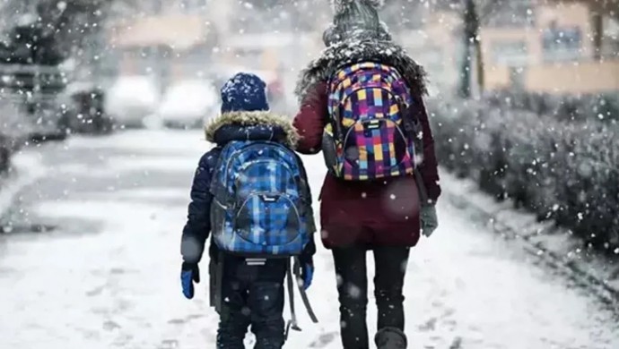 Kar nedeniyle 21 kentte eğitime ara verildi