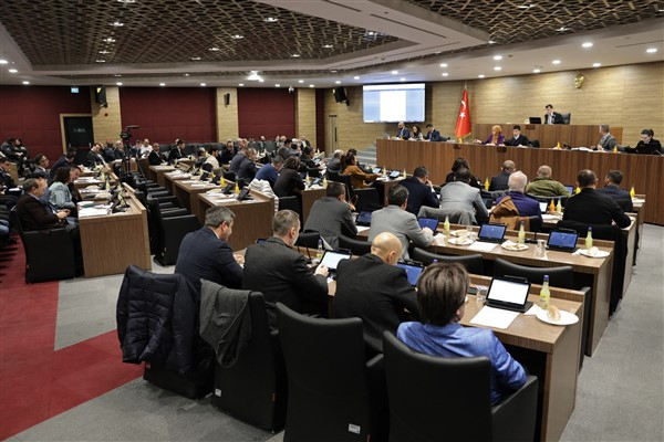 Kütahya Belediyesi'nin bütçesi mecliste onaylandı