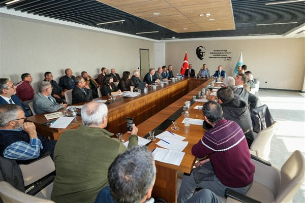 Manisa Büyükşehir, tarımda verimli su kullanımı için sulama kooperatifleri ile buluştu
