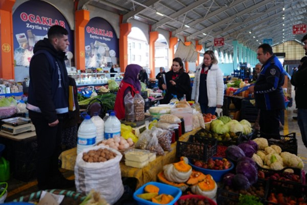 Düzce'de pazaryerinde sıkı denetim