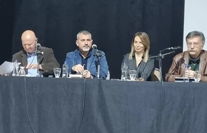 İzmir Mizah Festivali'nde Usta İsimler Anılıyor