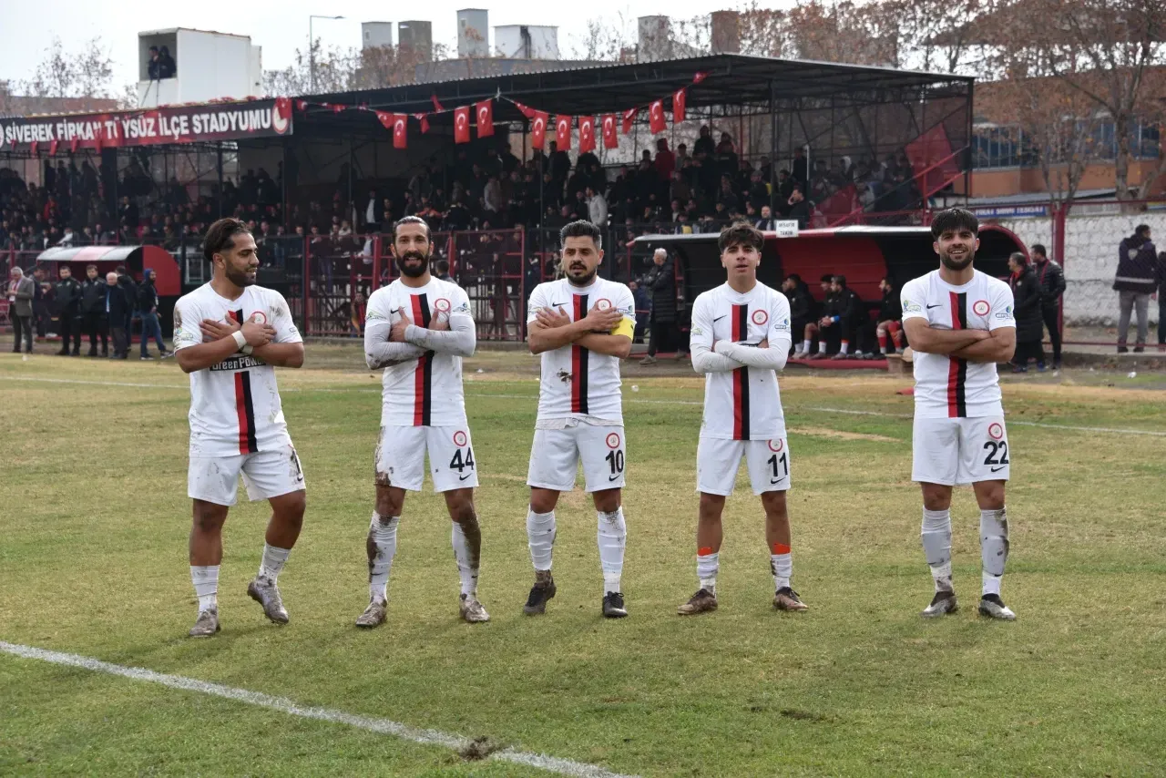 Siverek Belediyespor ligin ilk yarısını lider olarak tamamladı-(VİDEO)
