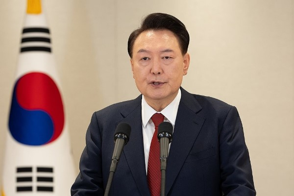 Güney Kore mahkemesi, Devlet Başkanı Yoon Suk Yeol için tutuklama emri çıkardı