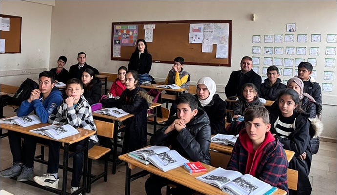 Bozova Kaymakamı Halil İbrahim Yeşilyurt’tan Okul Ziyaretleri
