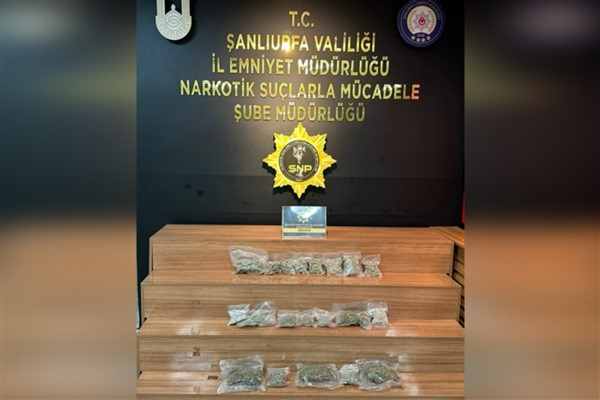 Şanlıurfa'da 2 kilo 450 gram skunk maddesi ele geçirildi