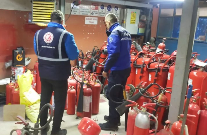Kocaeli Zabıtası’ndan Yangın Tüpü Satışına Fiyat Denetimi