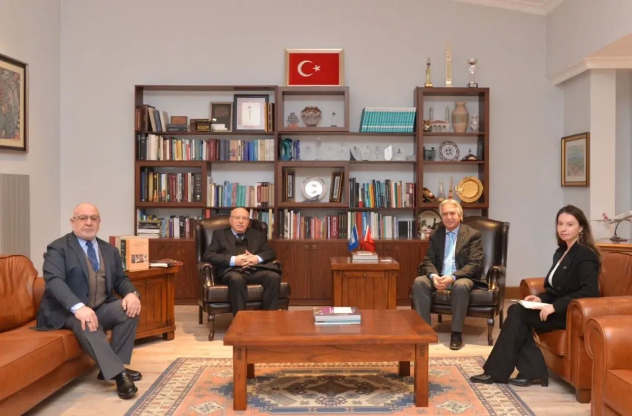 Akbıyık ve Turhan, UNESCO Türkiye Millî Komisyonu Başkanı Prof. Dr. Öcal Oğuz’u Ziyaret Etti