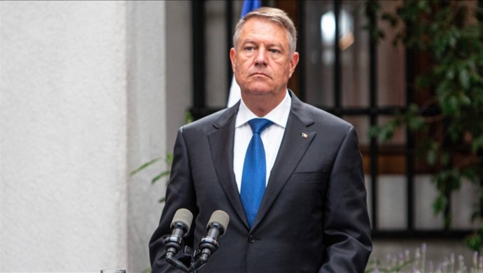 Romanya Cumhurbaşkanı Iohannis istifa etti
