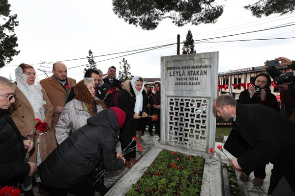 Atakan, 54. ölüm yıldönümünde kabri başında düzenlenen anma programıyla anıldı