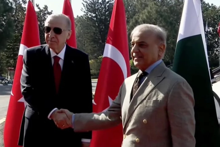 Cumhurbaşkanı Erdoğan Resmi Ziyaret İçin Pakistan'da