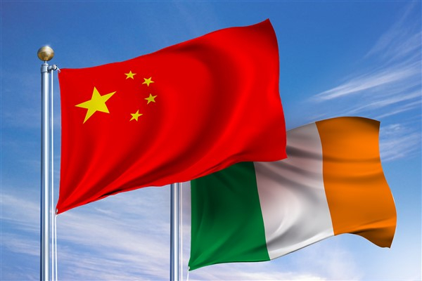 Wang Yi İrlanda’da temaslarda bulundu