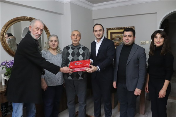 İzmit'de yaşayan gaziler ve şehit aileleri ziyaret edildi
