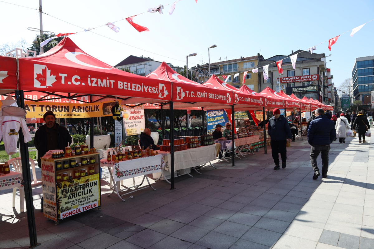 İzmit Bal Günleri Belediye Meydanı’nda başladı
