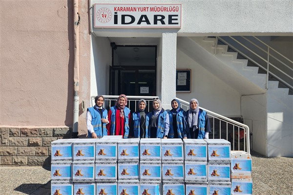 Karaman’da yurt öğrencileri ramazan kolilerini ihtiyaç sahiplerine ulaştırdı
