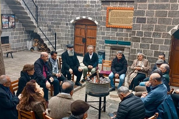 Yaşar Kemal, Diyarbakır'da anıldı