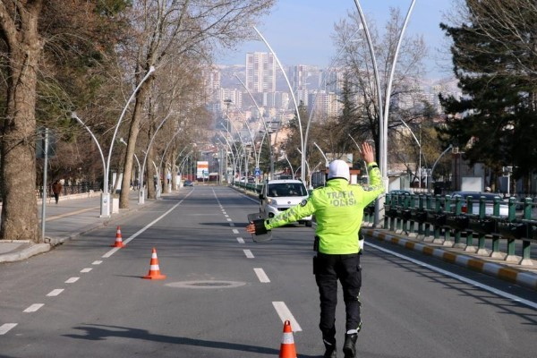 Motosiklet denetimlerinde 2025 yılının ilk 2 ayında 326 bin 472 adet işlem yapıldı