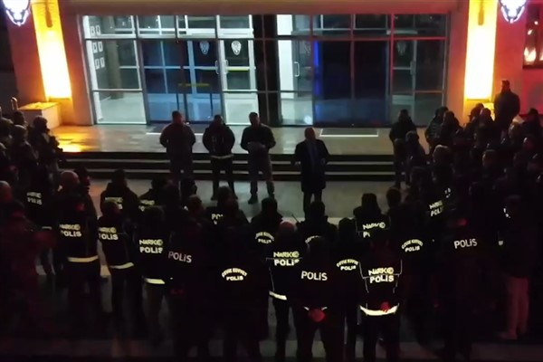76 ilde uyuşturucu operasyonu: 2 bin 365 şüpheli yakalandı