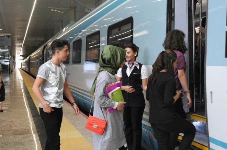 Tren Seferlerinde ‘Aile’ İndirimi Başlıyor: 8 Mart’tan İtibaren Geçerli
