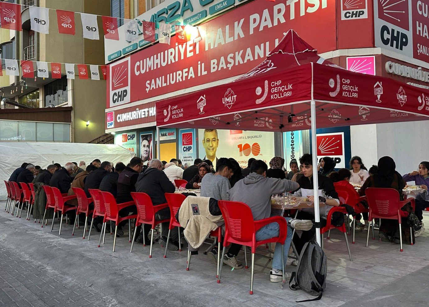  Karadağ: Gönül Soframız Herkese Açık!
