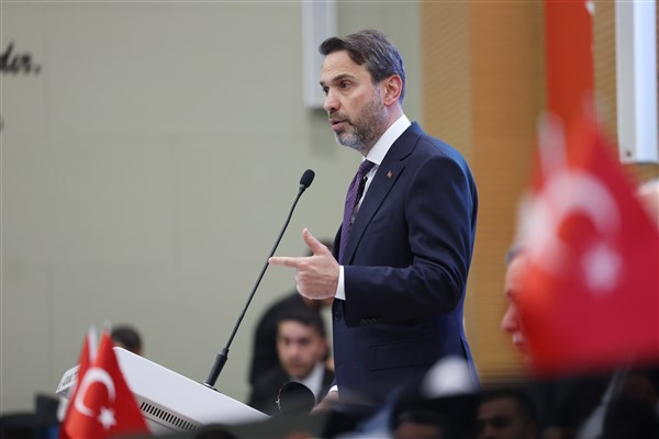 Bakan Bayraktar, Mısır Petrol ve Maden Kaynakları Bakanı Badawi ile görüştü