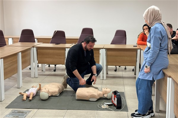 Çorum Belediyesi’nden BELTUR personeline ilk yardım eğitimi