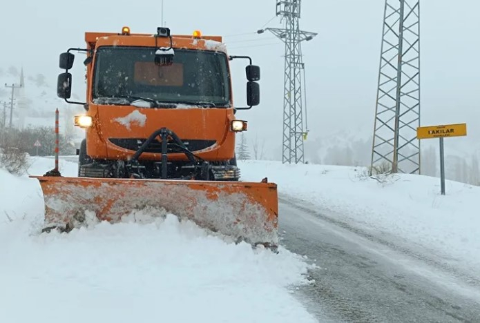 Konya'da Karla Mücadele: Ekipler 31 İlçede Sahada!