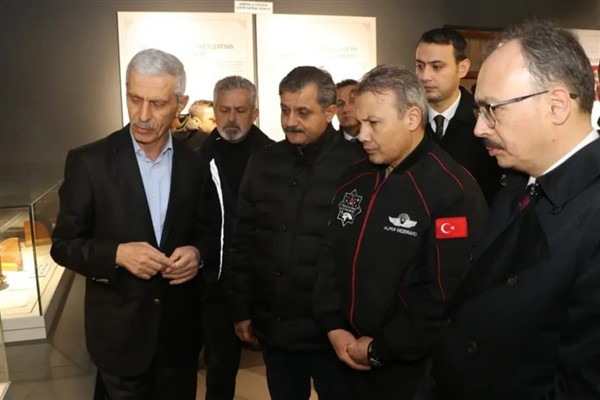 Siirt Valisi Kızılkaya ve Alper Gezeravcı'dan İbrahim Hakkı Hazretleri Müzesi'ne ziyaret