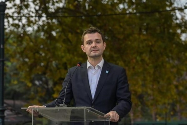 Mucunski, hastanede tedavi gören 6 Makedonya vatandaşını Budapeşte'de ziyaret etti