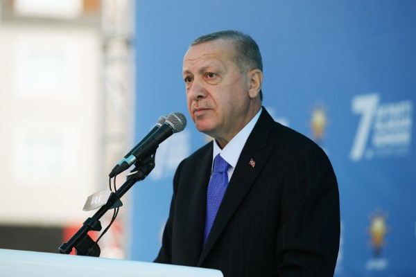 Cumhurbaşkanı Erdoğan, Filistin Devlet Başkanı Abbas ile bir telefonda görüştü