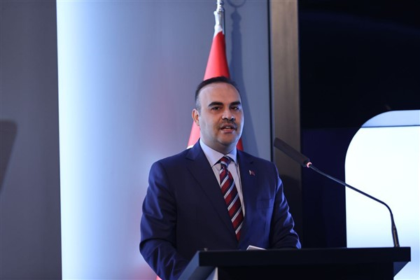 Bakan Kacır: Uzaydaki gözümüz İMECE 2 yaşında