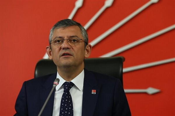 Özel'den Sırrı Süreyya Önder için geçmiş olsun mesajı