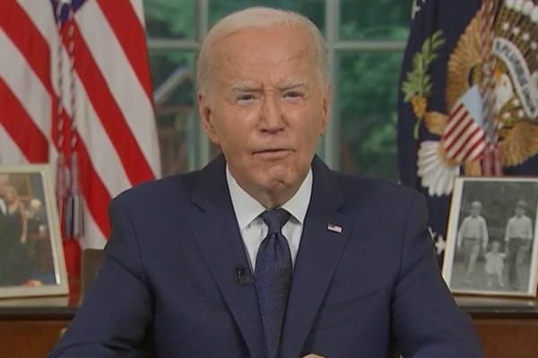 Biden, Trump ve Musk'ı sosyal güvenliğe ″balta″ vurmakla suçladı