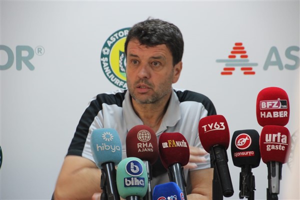Şanlıurfaspor Teknik Direktörü Cihat Arslan Sürpriz Şekilde İstifa Etti