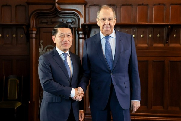 Rusya Dışişleri Bakanı Lavrov, Laos Başbakan Yardımcısı Kommasith ile görüştü