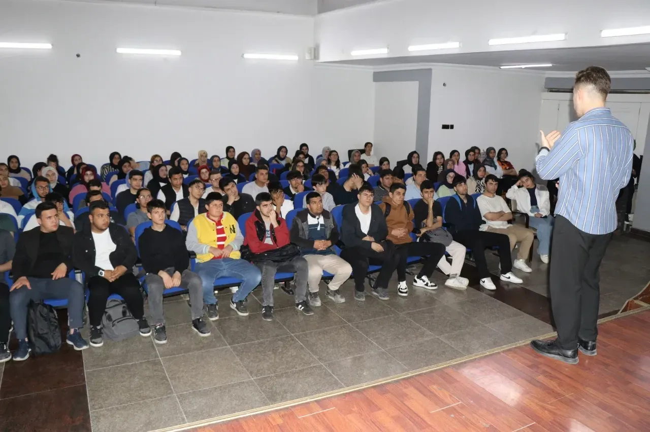 Haliliye Belediyesi’nden Üniversite Adaylarına Motivasyon Desteği-(VİDEO)