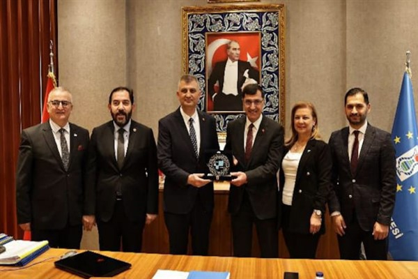 Kahveci, UCLG-MEWA heyetini makamında ağırladı
