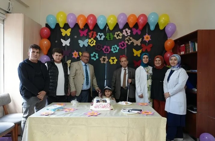 Kayseri Zabıtası Minik Asya'nın Doğum Gününü Kutladı