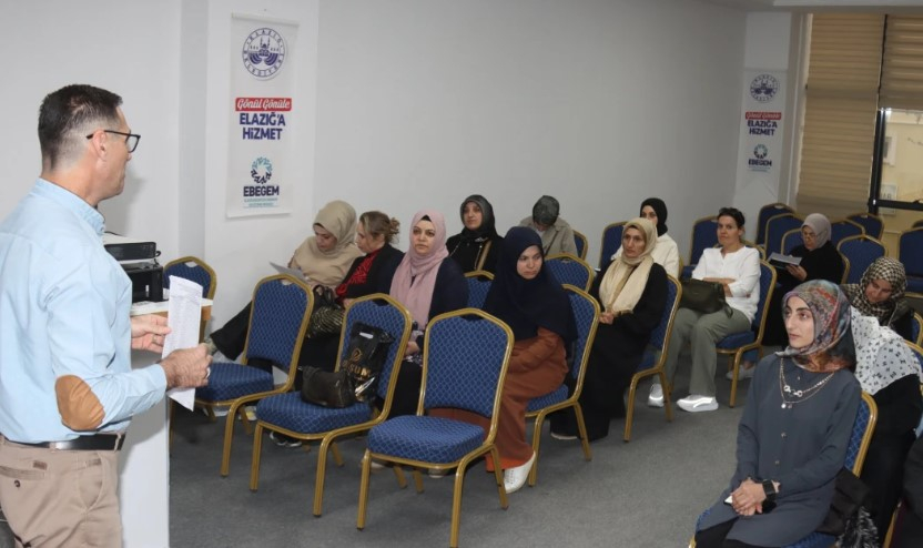 Elazığ Belediyesi, Kadınlara E-Ticaret Eğitimi Sunuyor