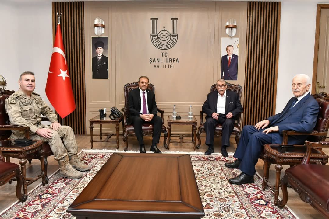 Eski İçişleri Bakanı Abdülkadir Aksu’dan Şanlıurfa Valiliğine Ziyaret