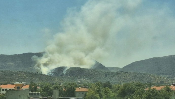 Ege'de 3 kentte yangın