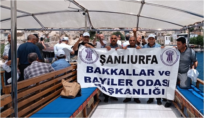Bakkallar Odası Üyeleri Halfeti’de Stres Attı