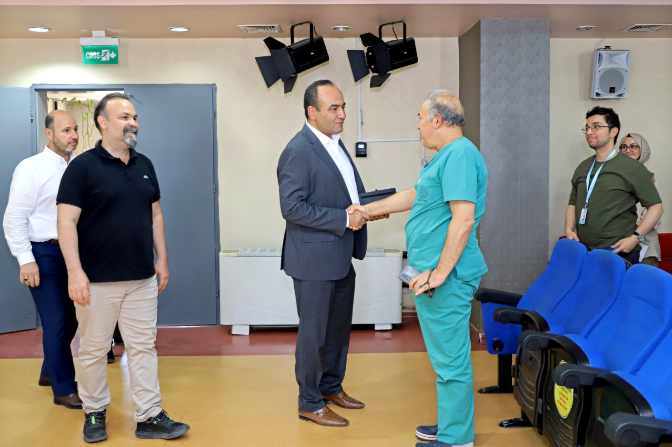 İl Sağlık Müdürü Dr. Erhan Berk, Uzman Hekimlerle Değerlendirme Toplantısı Yaptı